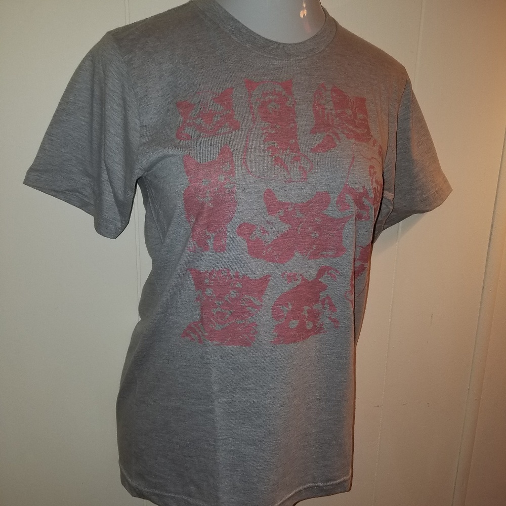 SOLD - Glow in the dark kittens shirt - Picture 2 of 5